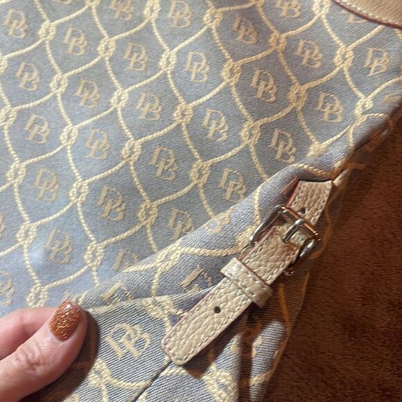 Dooney & Bourke purse - Picture 10 of 14